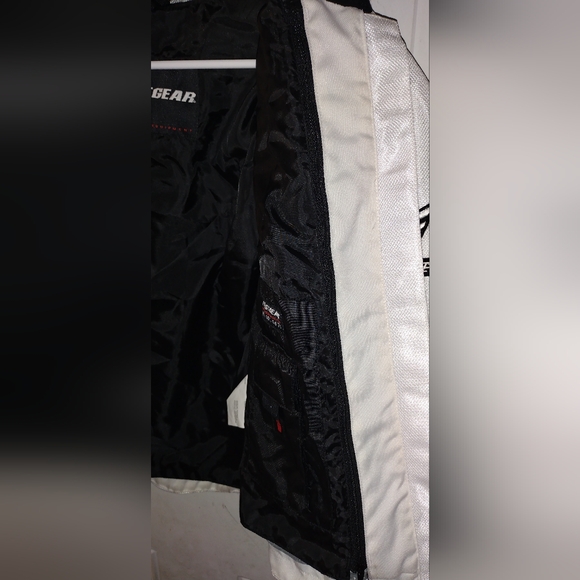 First Gear Armored Women Motorcycle Riding Jacket, White, Size M, w/zip in liner - Picture 8 of 11